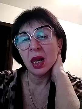 AlbinaXPretty online show from 02/17/25, 09:52