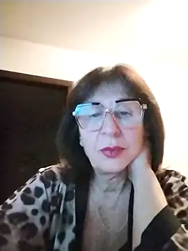 AlbinaXPretty online show from 10/03/25, 09:23