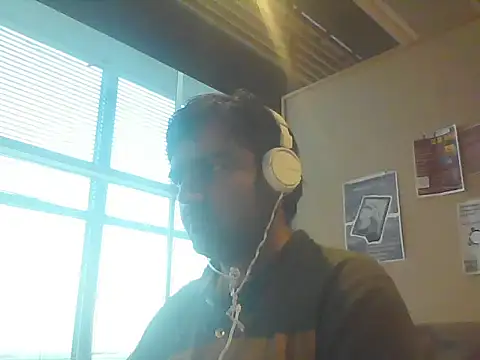 JohnBond009 online show from 05/28/26, 07:11