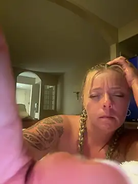 brittney099 online show from 07/06/26, 07:16