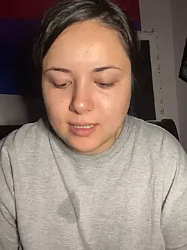 Snapshot of xocrybaby chatting on 12/07/24, 06:48 xocrybaby online show from 12/07/24, 06:48