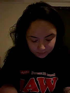 Snapshot of xocrybaby chatting on 10/23/25, 12:26 xocrybaby online show from 10/23/25, 12:26