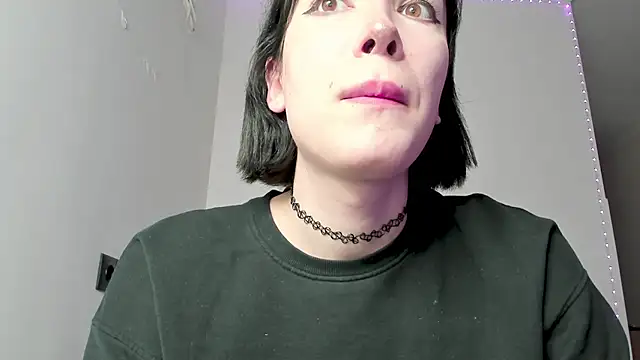 Snapshot of dollmore chatting on 01/31/25, 05:10 dollmore online show from 01/31/25, 05:10