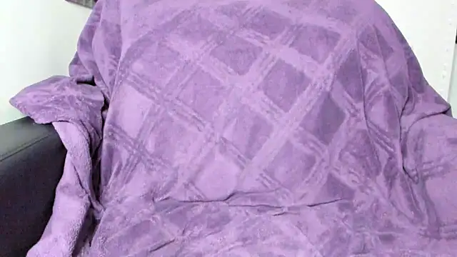 Snapshot of dollmore chatting on 02/08/25, 03:21 dollmore online show from 02/08/25, 03:21