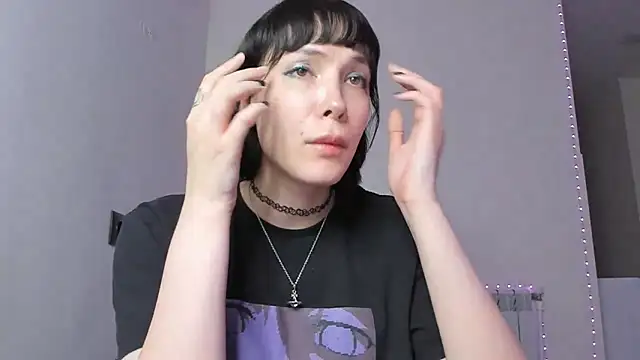 Snapshot of dollmore chatting on 02/27/25, 08:20 dollmore online show from 02/27/25, 08:20