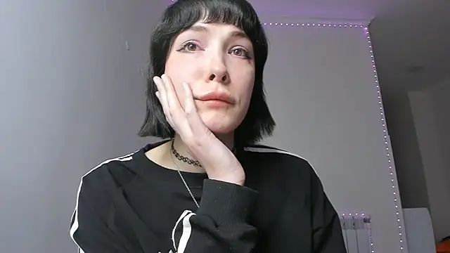 Snapshot of dollmore chatting on 03/07/25, 04:55 dollmore online show from 03/07/25, 04:55