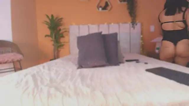 valerycolins online show from 07/11/26, 02:47