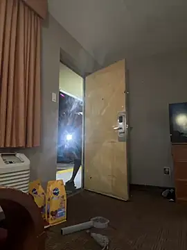 Stressreliever82 online show from 04/09/26, 02:22