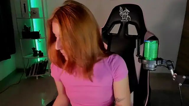 Dakotaa  online show from 12/14/24, 04:56