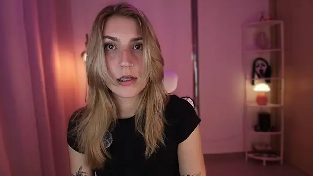 Dakotaa  online show from 12/03/25, 04:31