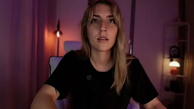 Dakotaa  online show from 03/07/26, 01:24