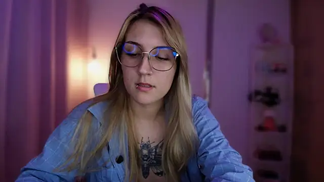 Dakotaa  online show from 05/19/26, 02:07