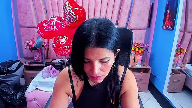 HornySkinny26 online show from 12/16/25, 10:31