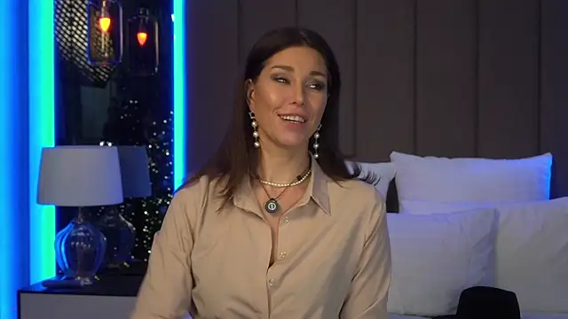 Arte Adelle online show from 01/06/25, 03:20