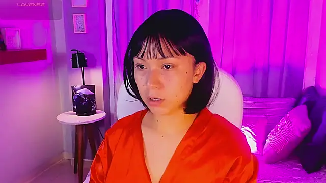 Snapshot of CoralineRicce_ chatting on 01/24/25, 05:42 CoralineRicce online show from 01/24/25, 05:42