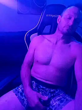 Funwithbrad1 online show from 12/06/24, 08:26