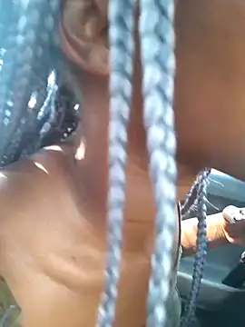 Snapshot of NikkiDickSavage chatting on 03/19/25, 01:07 NikkiDickSavage online show from 03/19/25, 01:07