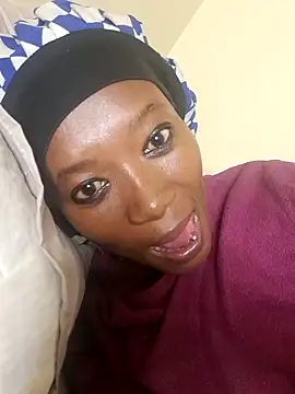 Snapshot of NikkiDickSavage chatting on 03/22/25, 02:27 NikkiDickSavage online show from 03/22/25, 02:27