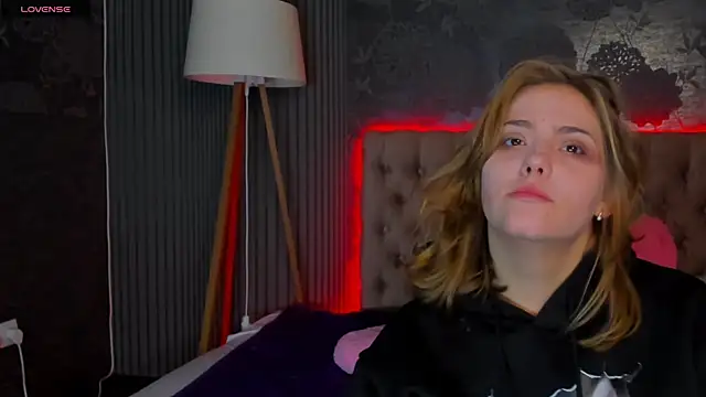 DellaRowe online show from 11/19/25, 06:24