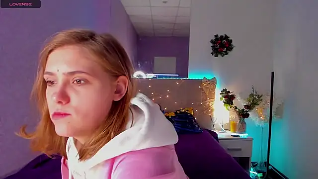 DellaRowe online show from 12/22/25, 01:52