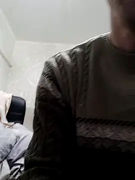 Snapshot of Yrikos1 chatting on 10/18/25, 08:53 Yrikos1 online show from 10/18/25, 08:53