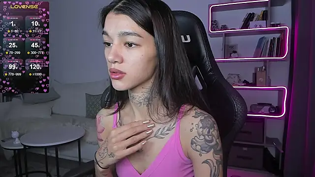 Snapshot of vinkitinkii chatting on 12/31/24, 06:48 vinkitinkii online show from 12/31/24, 06:48