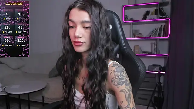 Snapshot of vinkitinkii chatting on 01/10/25, 06:42 vinkitinkii online show from 01/10/25, 06:42