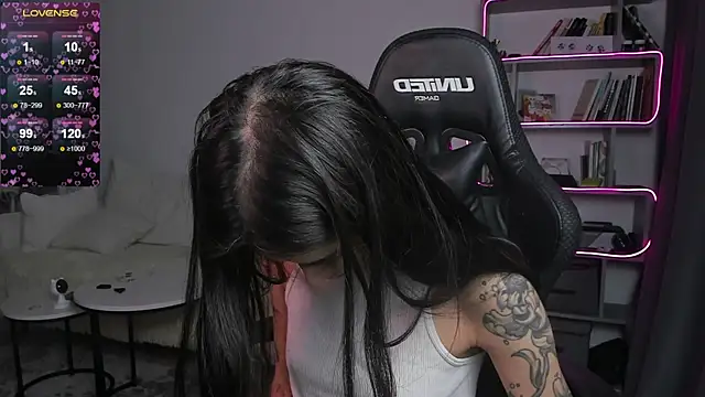 Snapshot of vinkitinkii chatting on 01/21/25, 06:43 vinkitinkii online show from 01/21/25, 06:43