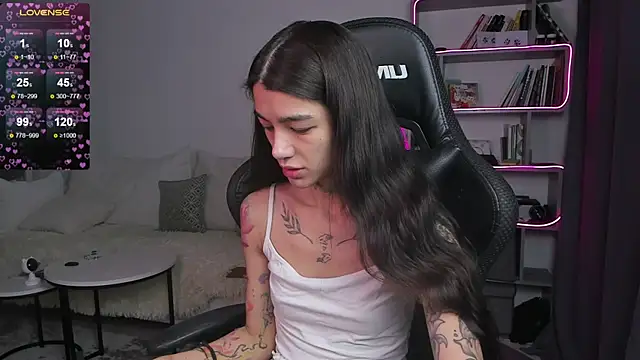 Snapshot of vinkitinkii chatting on 01/23/25, 07:22 vinkitinkii online show from 01/23/25, 07:22