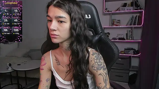 Snapshot of vinkitinkii chatting on 01/24/25, 06:57 vinkitinkii online show from 01/24/25, 06:57