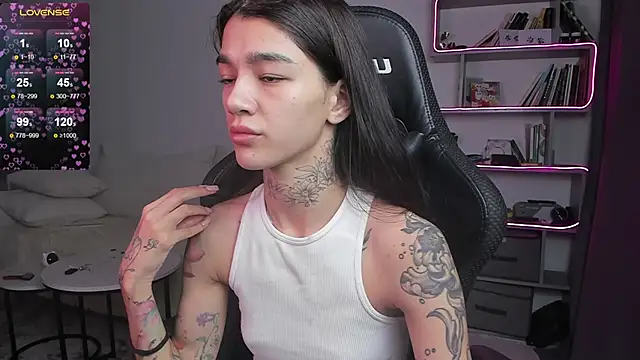 Snapshot of vinkitinkii chatting on 01/26/25, 06:28 vinkitinkii online show from 01/26/25, 06:28