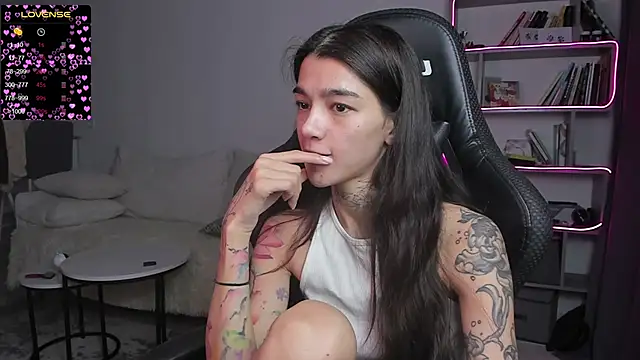 Snapshot of vinkitinkii chatting on 01/29/25, 10:05 vinkitinkii online show from 01/29/25, 10:05