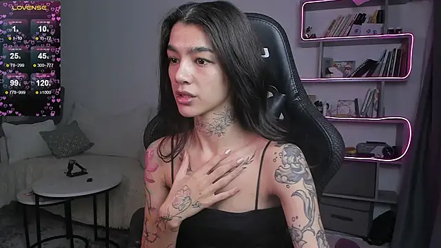 Snapshot of vinkitinkii chatting on 02/26/25, 07:20 vinkitinkii online show from 02/26/25, 07:20