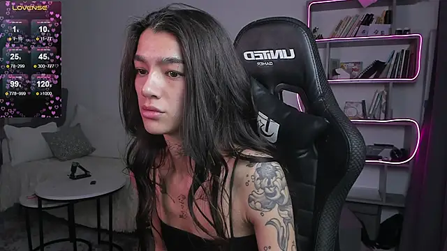 Snapshot of vinkitinkii chatting on 02/26/25, 10:26 vinkitinkii online show from 02/26/25, 10:26