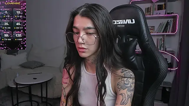 Snapshot of vinkitinkii chatting on 02/27/25, 09:43 vinkitinkii online show from 02/27/25, 09:43