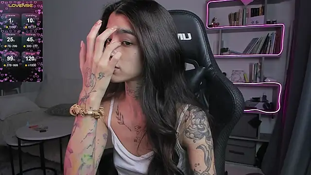 Snapshot of vinkitinkii chatting on 03/03/25, 06:37 vinkitinkii online show from 03/03/25, 06:37