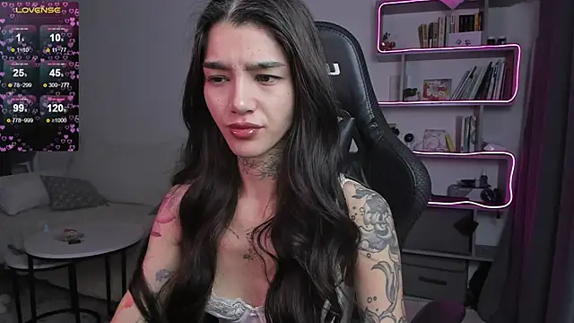 Snapshot of vinkitinkii chatting on 03/04/25, 06:47 vinkitinkii online show from 03/04/25, 06:47