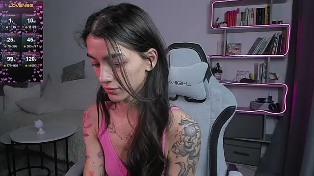 Snapshot of vinkitinkii chatting on 03/22/25, 09:02 vinkitinkii online show from 03/22/25, 09:02