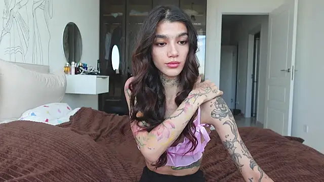 Snapshot of vinkitinkii chatting on 10/07/25, 06:54 vinkitinkii online show from 10/07/25, 06:54