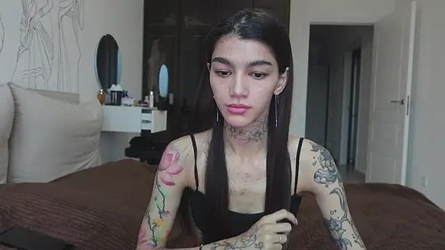 Snapshot of vinkitinkii chatting on 10/22/25, 06:57 vinkitinkii online show from 10/22/25, 06:57