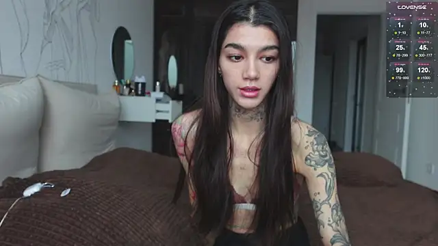 Snapshot of vinkitinkii chatting on 10/27/25, 07:01 vinkitinkii online show from 10/27/25, 07:01