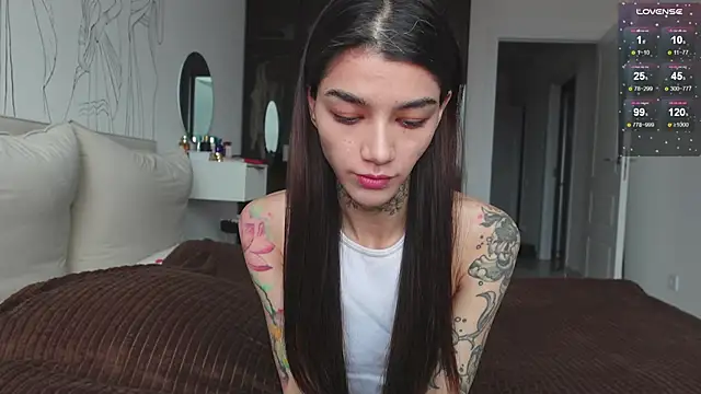 Snapshot of vinkitinkii chatting on 11/04/25, 07:18 vinkitinkii online show from 11/04/25, 07:18