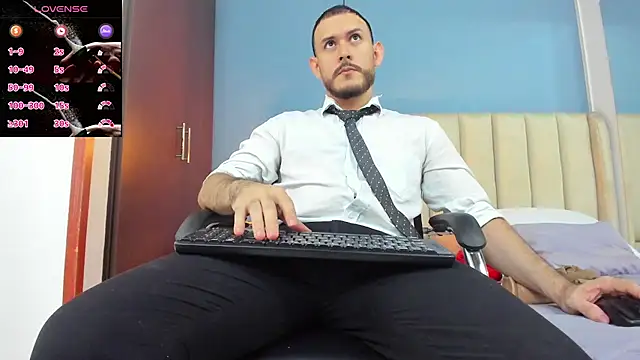 Snapshot of jeanpiere_ chatting on 03/22/25, 01:30 jeanpiere online show from 03/22/25, 01:30