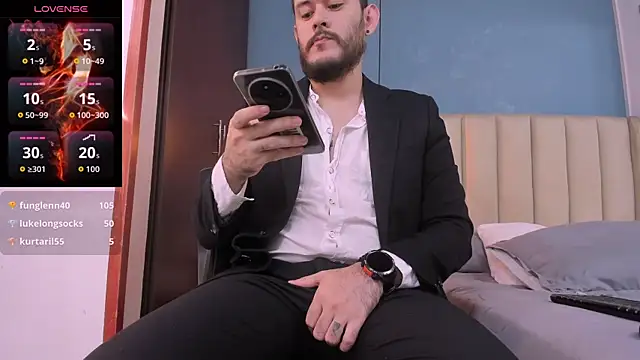 Snapshot of jeanpiere_ chatting on 11/30/25, 01:15 jeanpiere online show from 11/30/25, 01:15