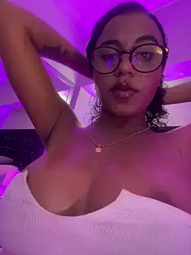 charlotteeruss online show from 01/11/25, 08:22