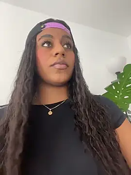 charlotteeruss online show from 02/21/26, 06:20