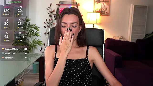 olivia jeas online show from 06/05/26, 09:09