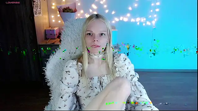 Emily Nyaffee online show from 03/14/25, 02:10