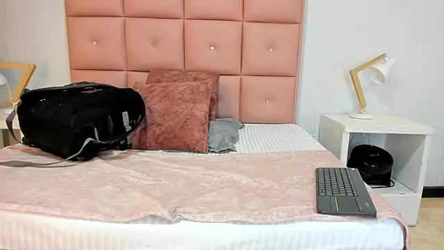 lhiamfit online show from 11/14/25, 03:49