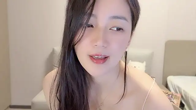 A-xena online show from 10/21/25, 02:51